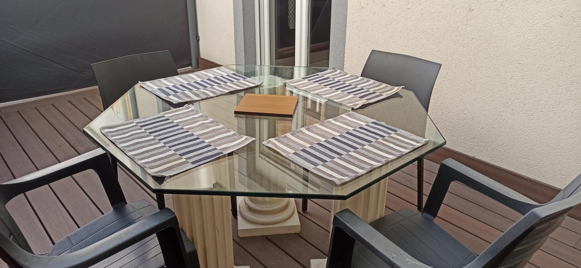 L'amiral Apartment *